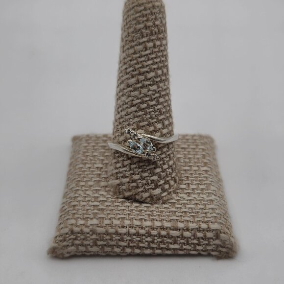 Size 11 Sterling Silver Avon Brand Topaz And CZ Gems Ring A2511 - Picture 1 of 9